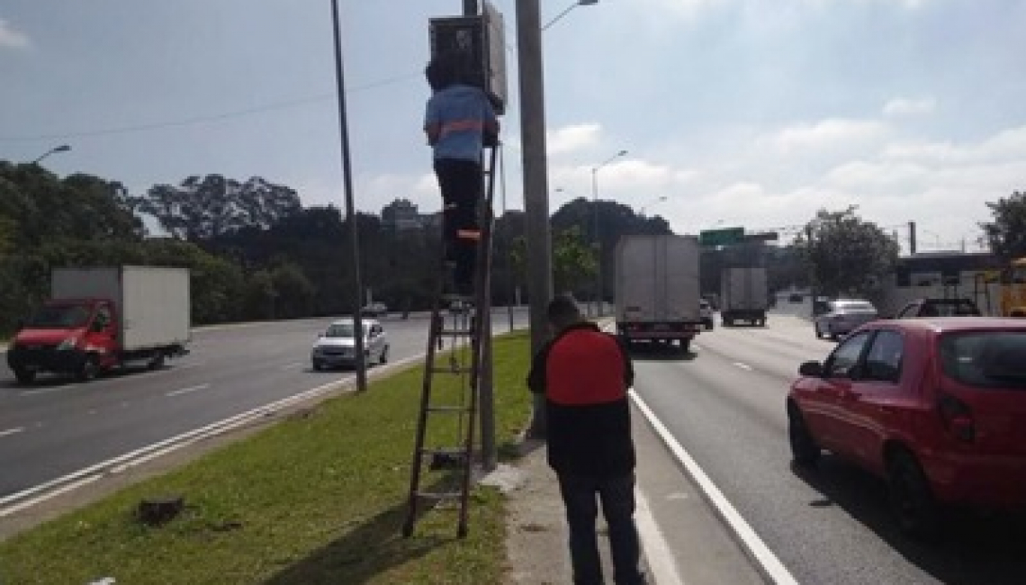 Ipem-SP valida radares na Avenida Jacu Pêssego, região leste da capital